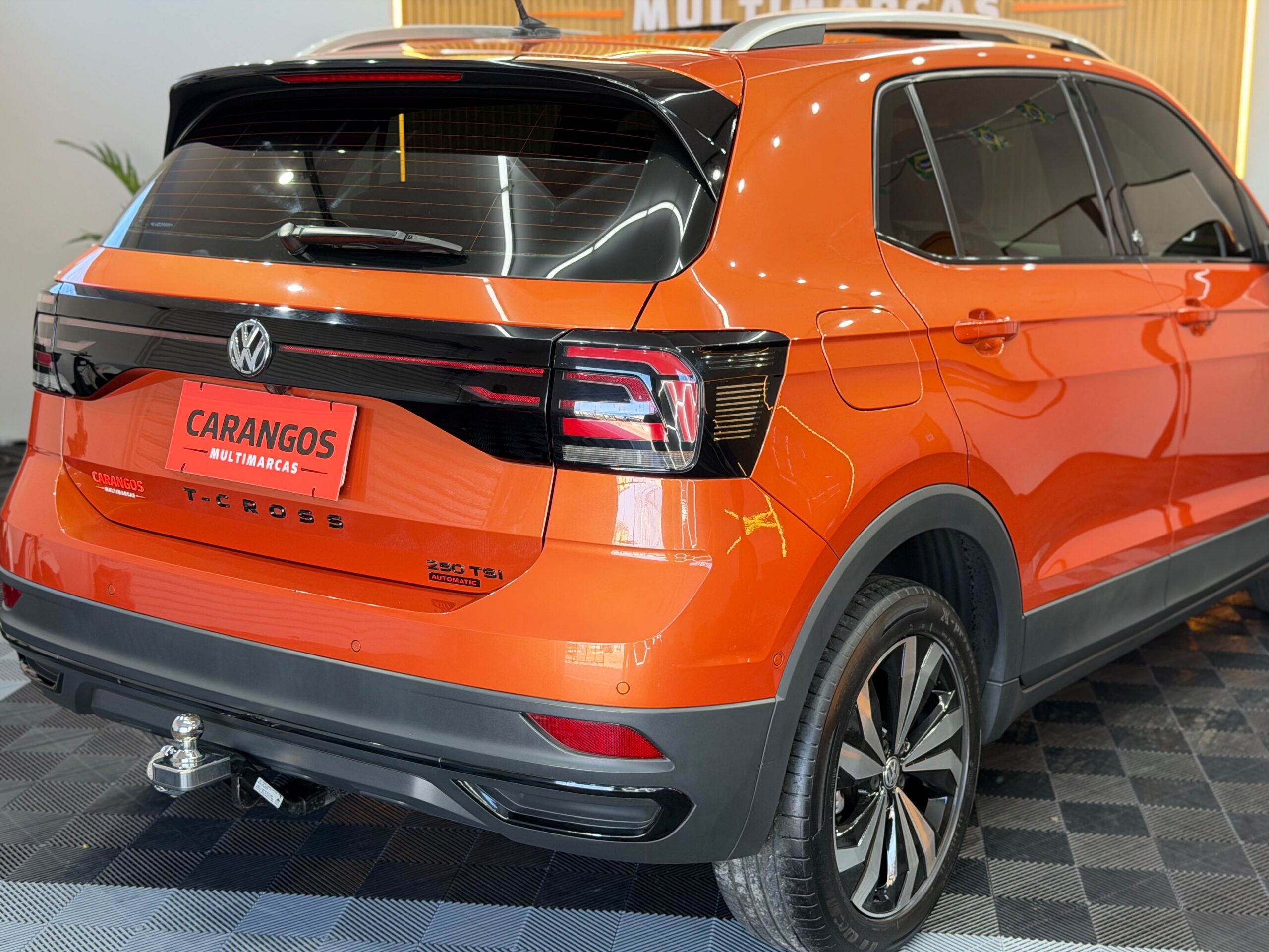 Volkswagen T-CROSS HIGHLINE 250 TSI 2020 Laranja