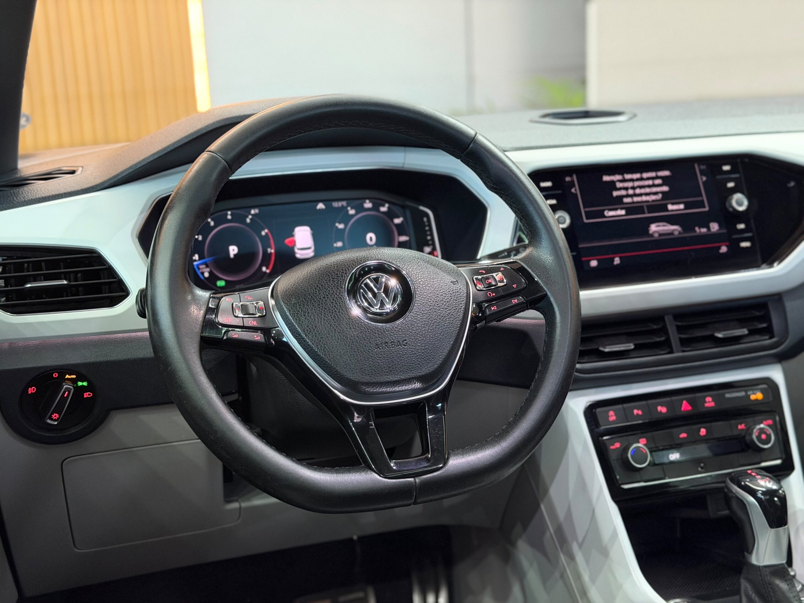 Volkswagen T-CROSS HIGHLINE 250 TSI 2020 Laranja