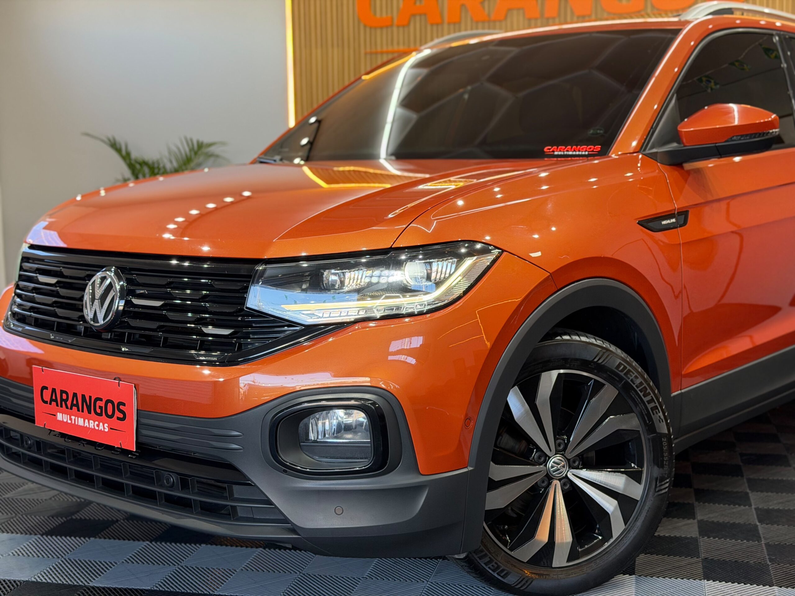 Volkswagen T-CROSS HIGHLINE 250 TSI 2020 Laranja