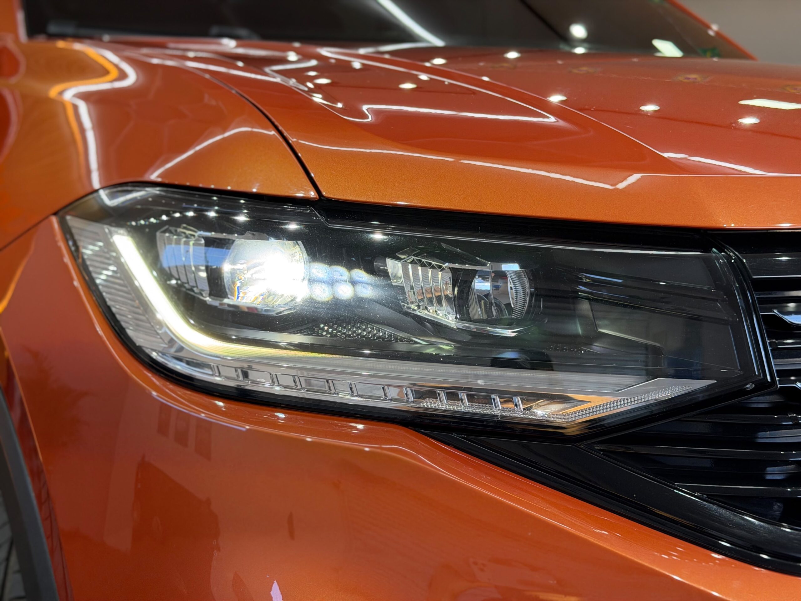 Volkswagen T-CROSS HIGHLINE 250 TSI 2020 Laranja