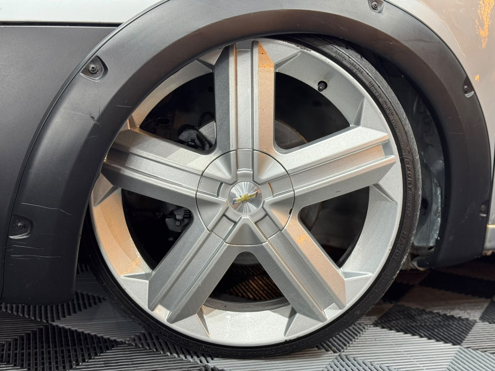 Roda da Chevrolet Montana 2008 rebaixada