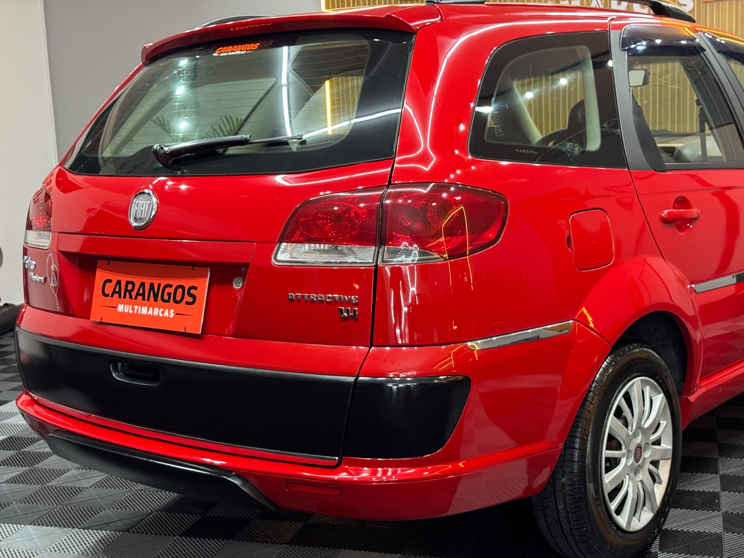 Fiat Palio ATTRACTIVE 2012 Vermelho