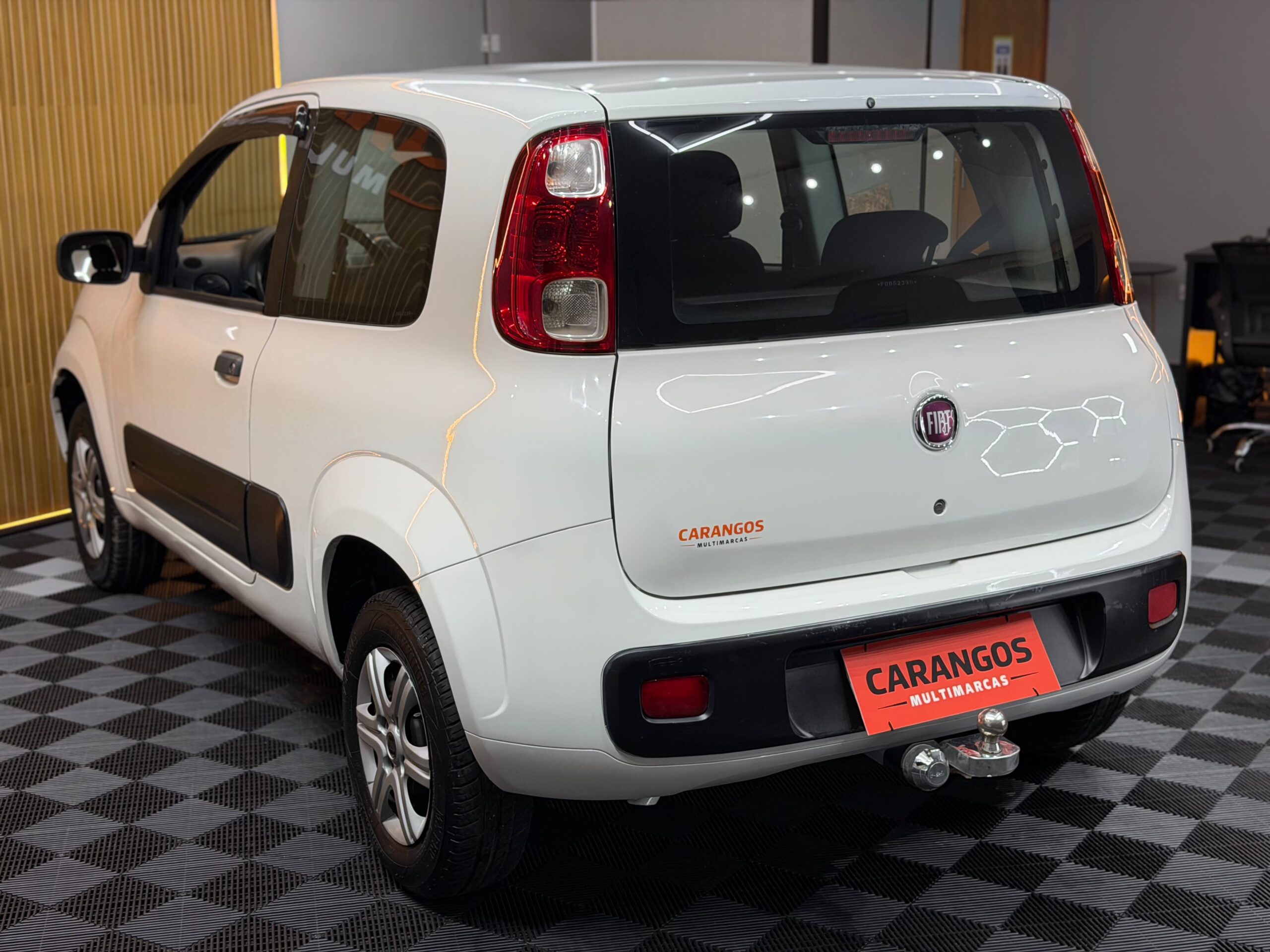Fiat Uno EVO 2015 Branco