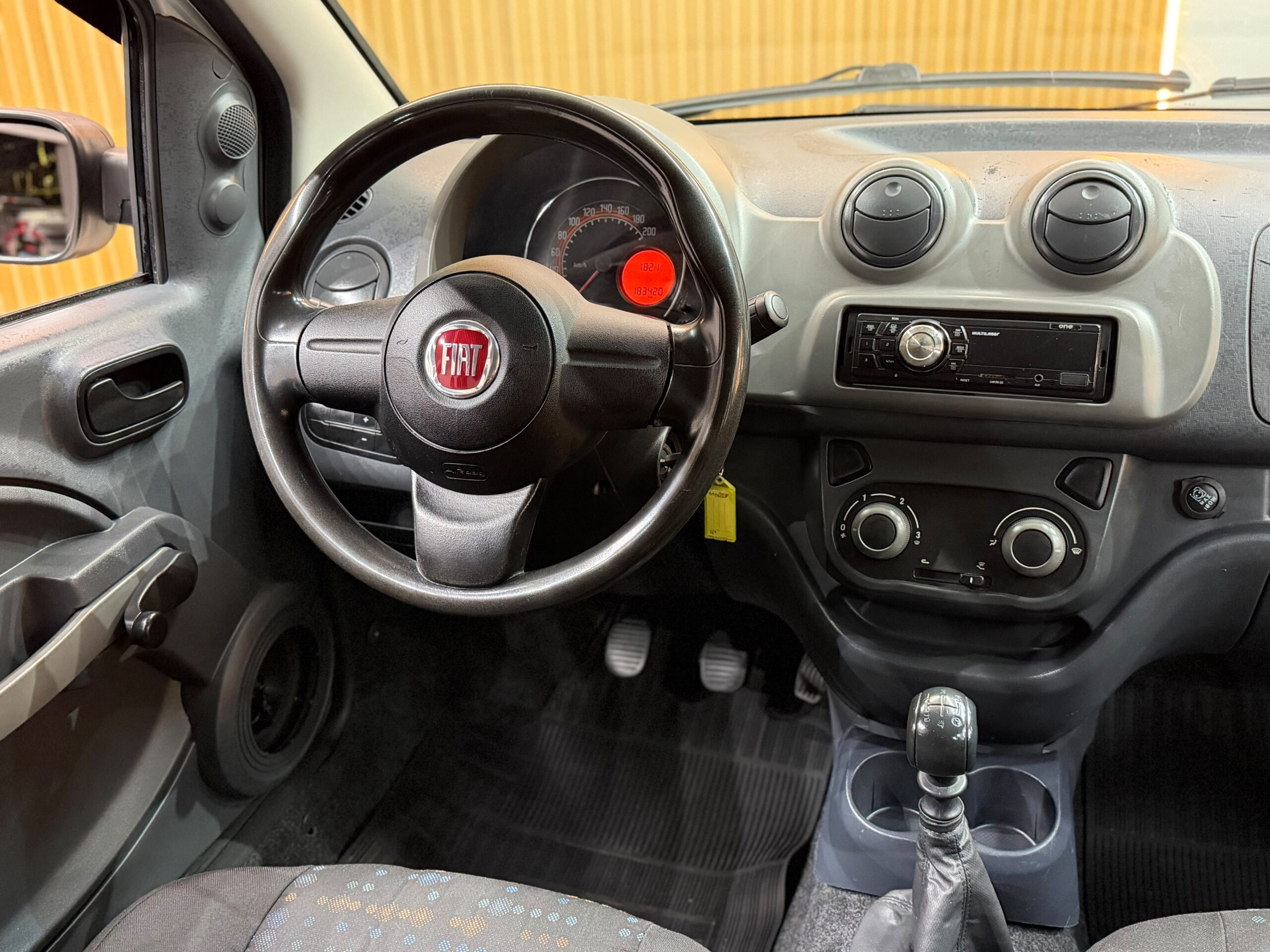 Fiat Uno EVO 2015 Branco