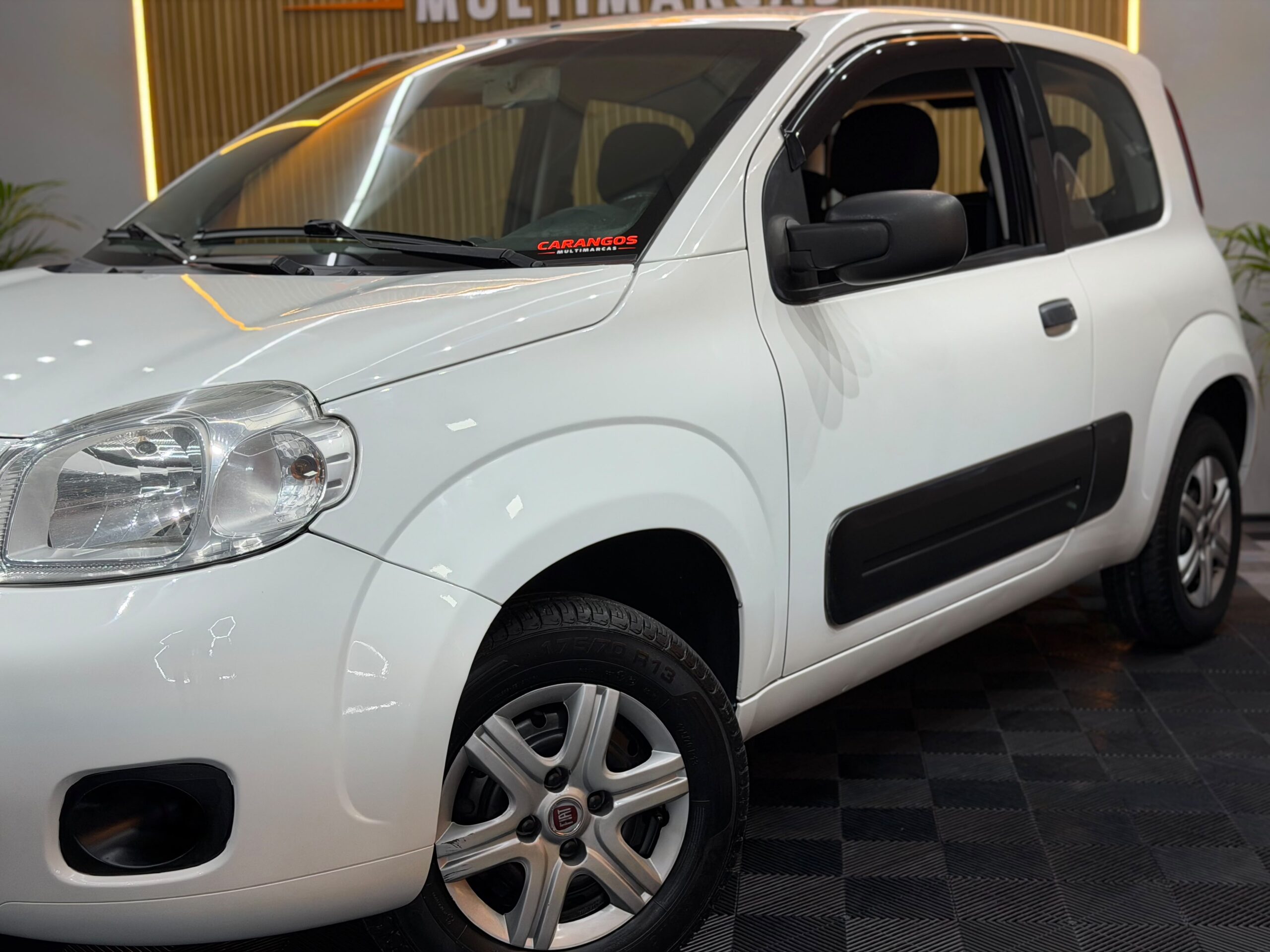 Fiat Uno EVO 2015 Branco