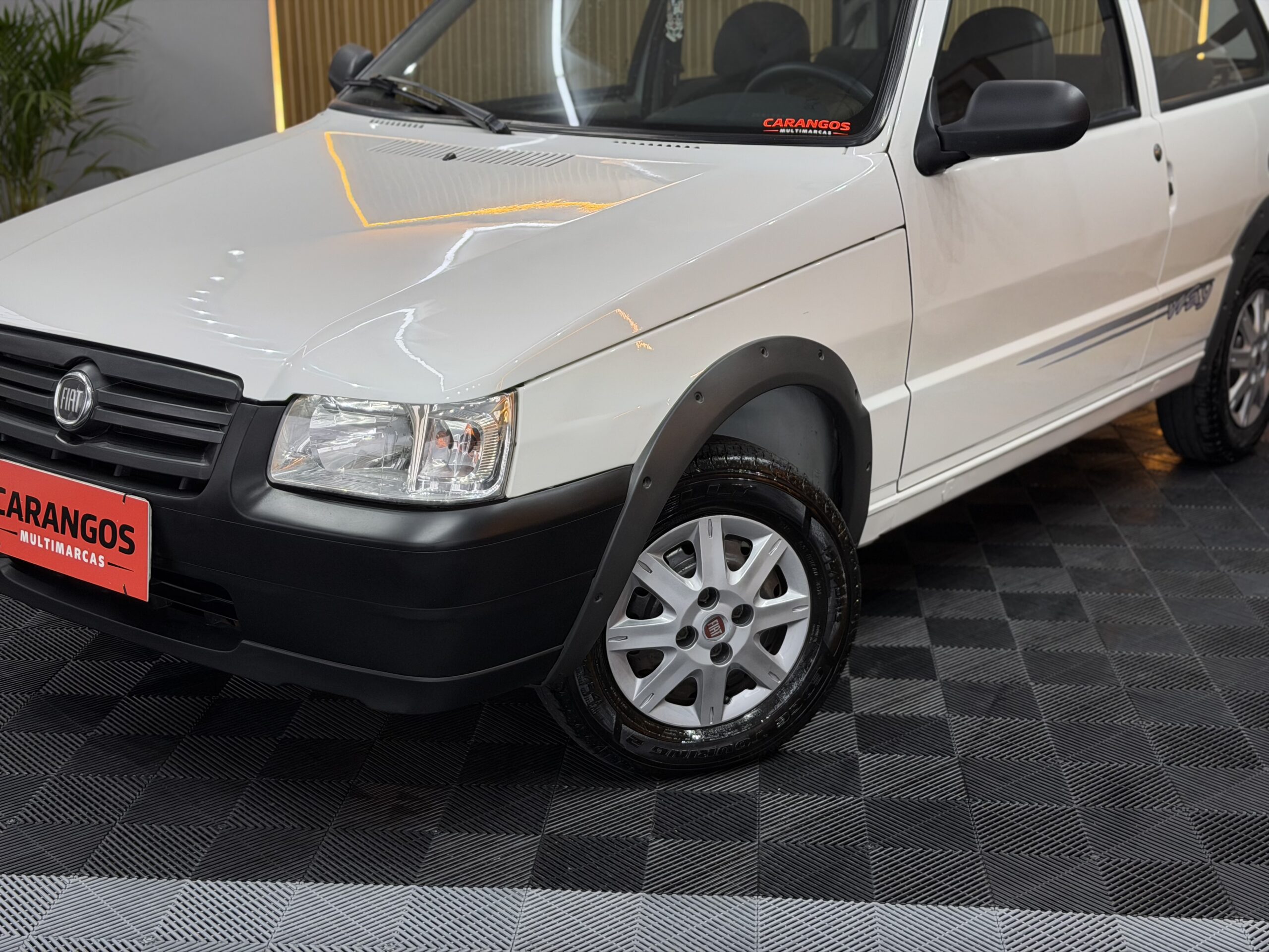 Fiat Uno FIRE 2013 Branco
