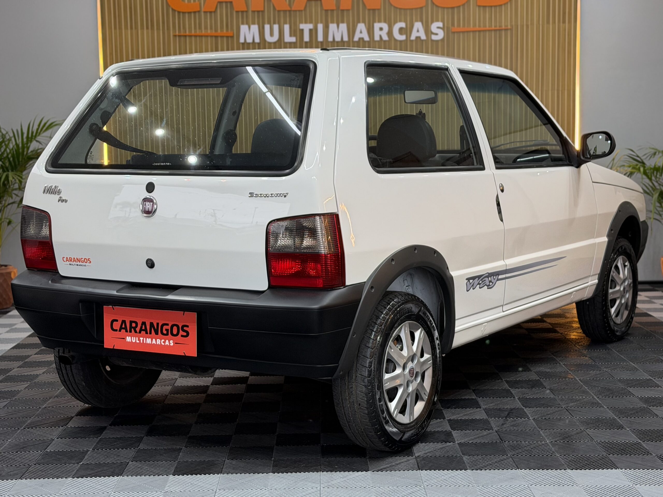 Fiat Uno FIRE 2013 Branco