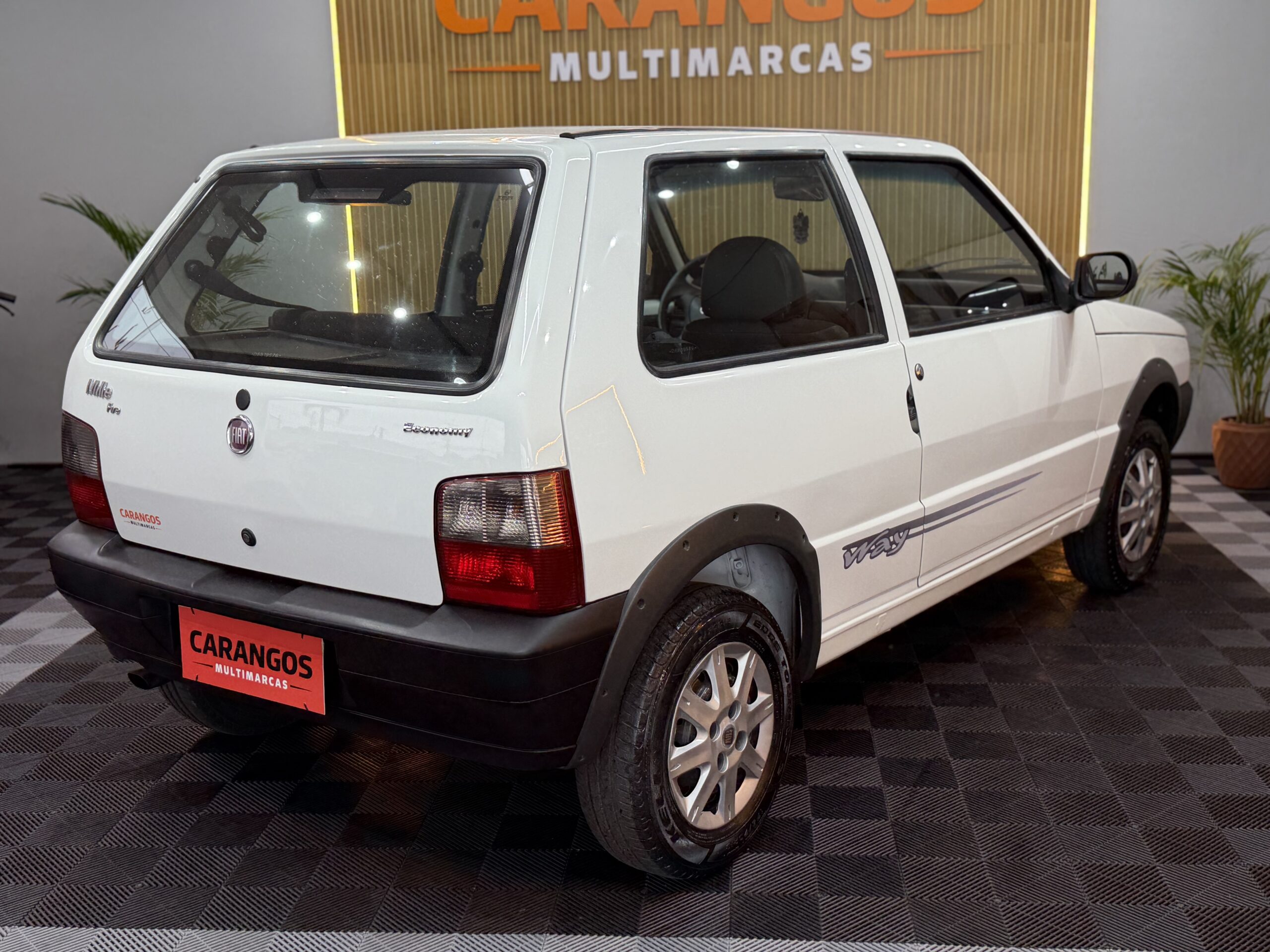 Fiat Uno FIRE 2013 Branco