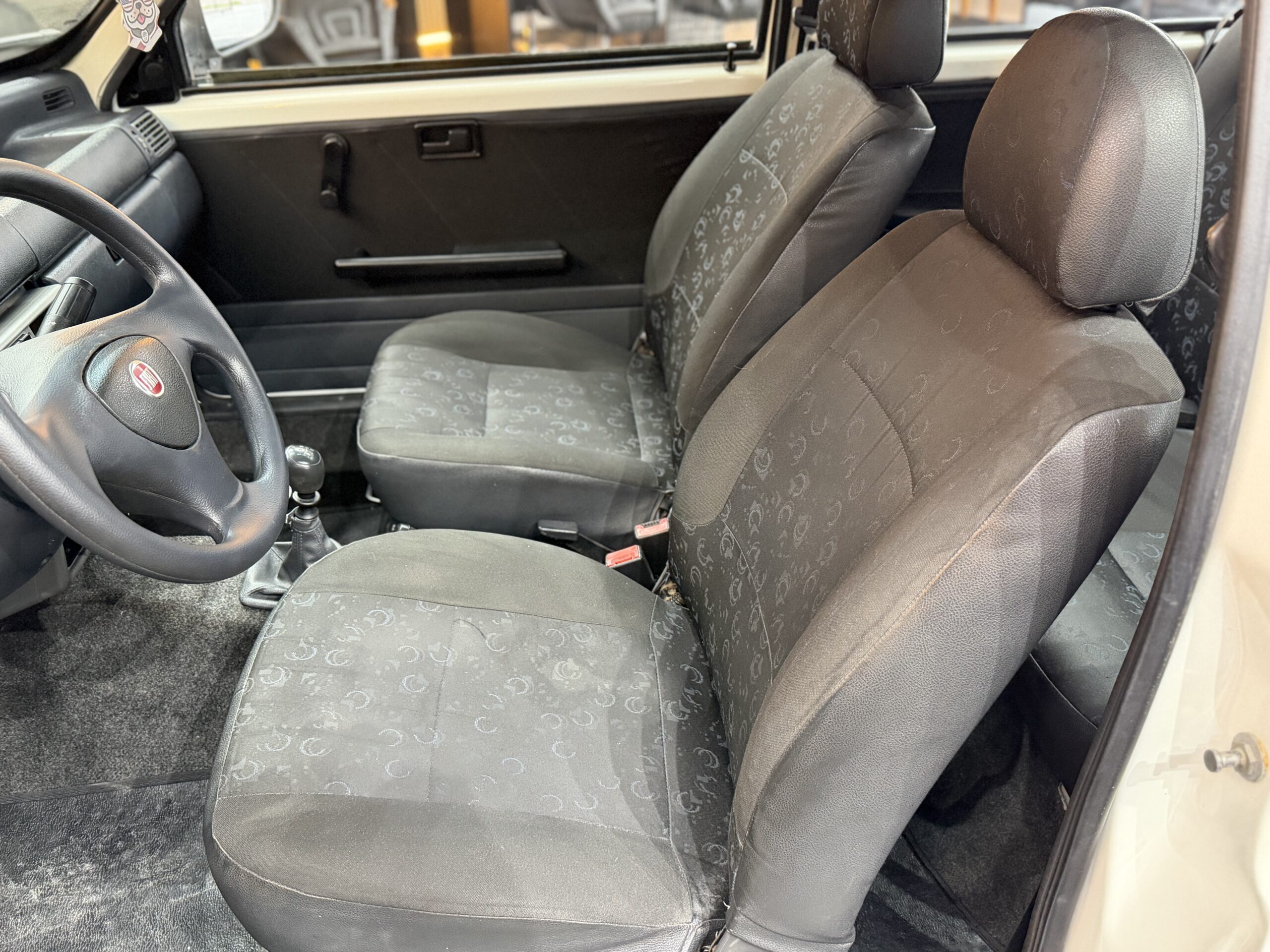 Fiat Uno FIRE 2013 Branco
