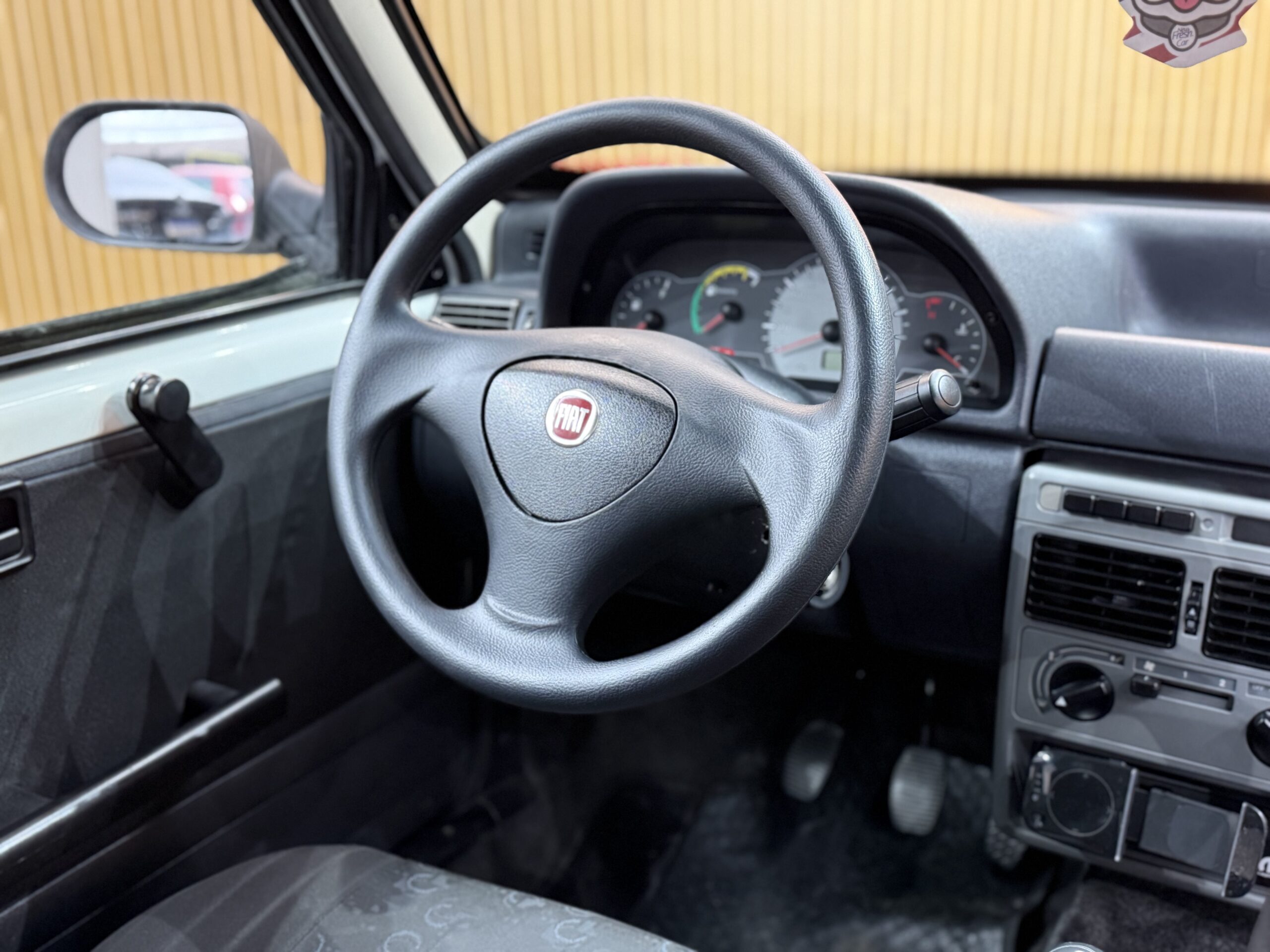 Fiat Uno FIRE 2013 Branco