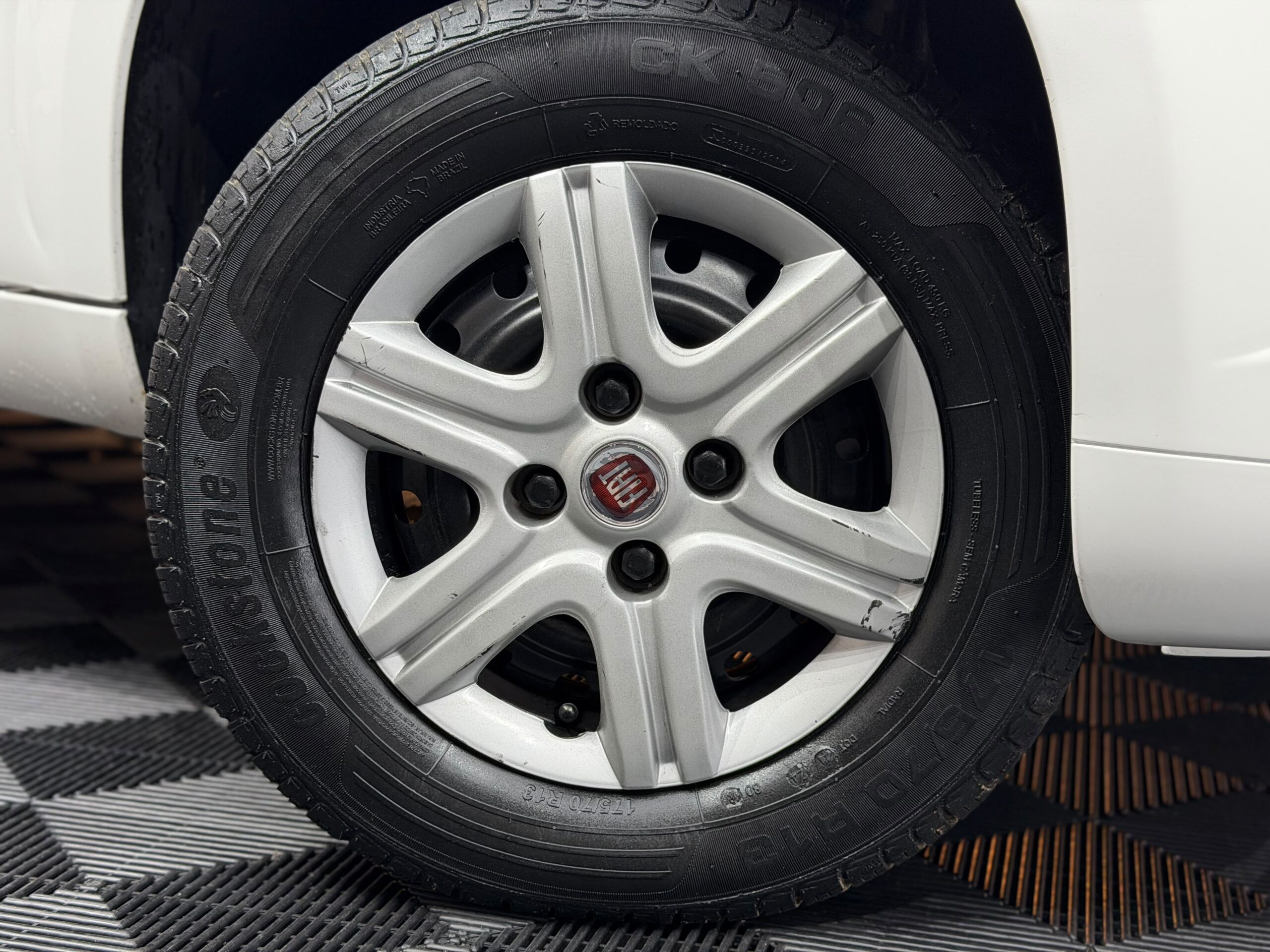 Fiat Uno EVO 2015 Branco