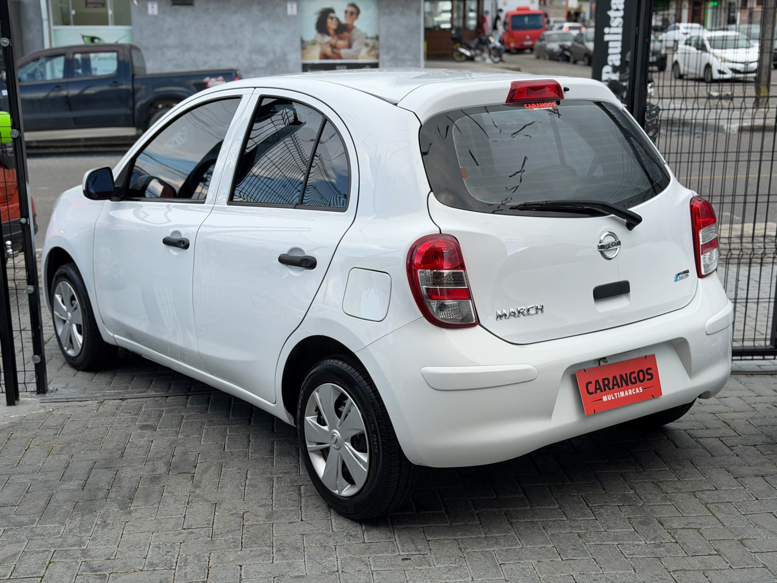 Nissan March S 2013 Branco