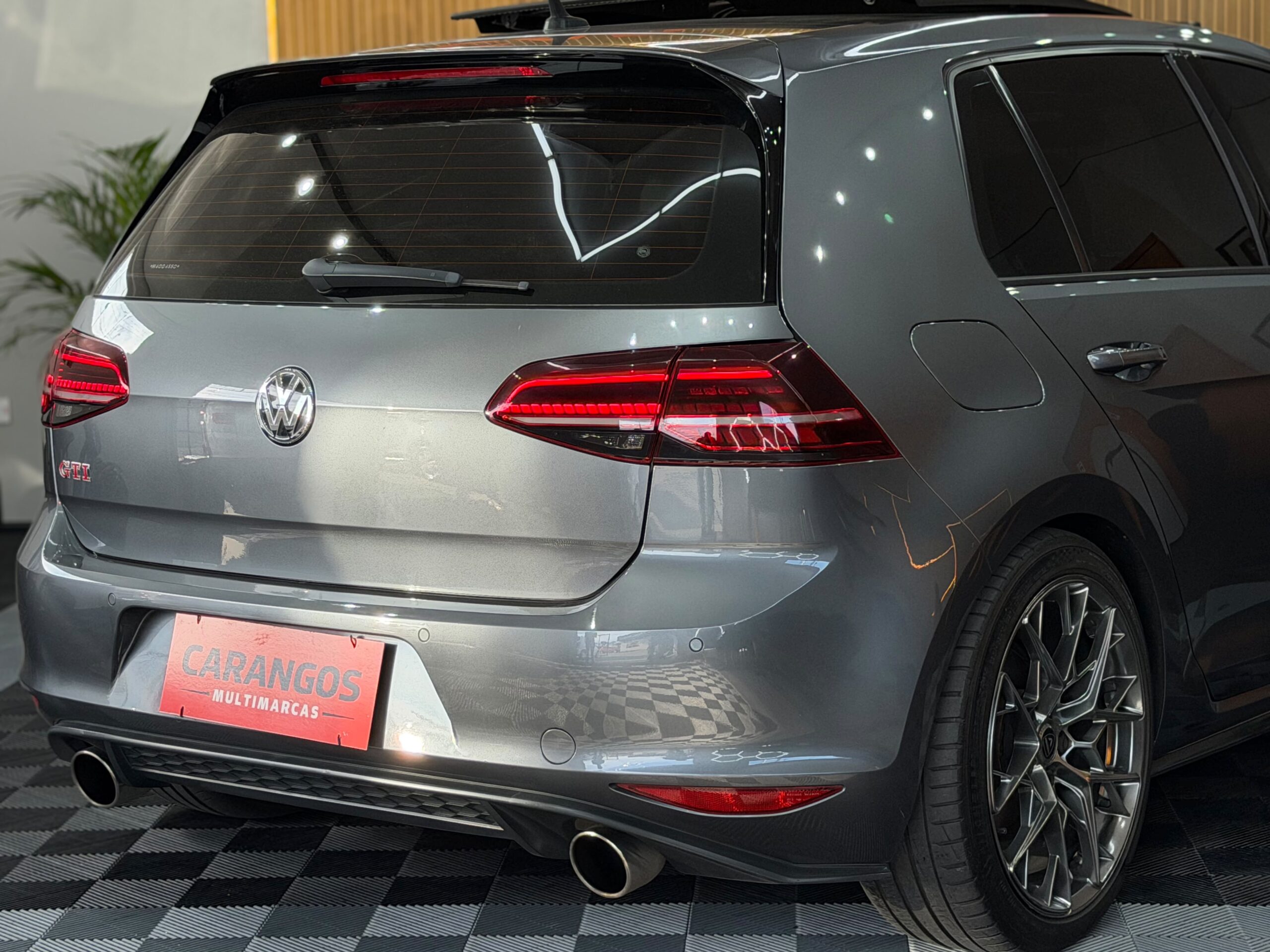 Volkswagen Golf GTI 2017 Cinza