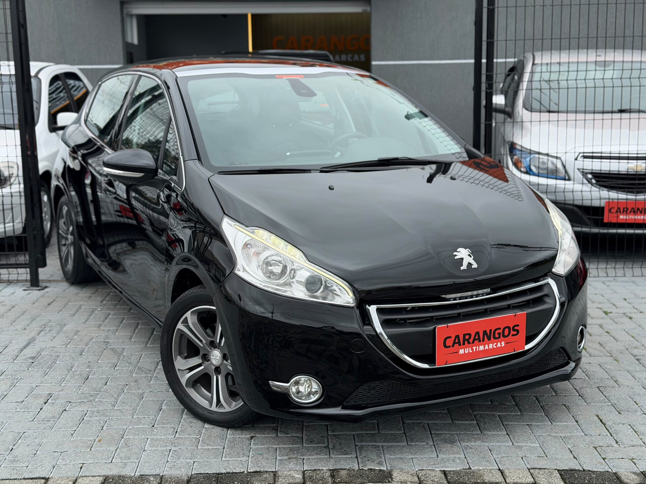 Peugeot 208 GRIFFE 2014 Preto