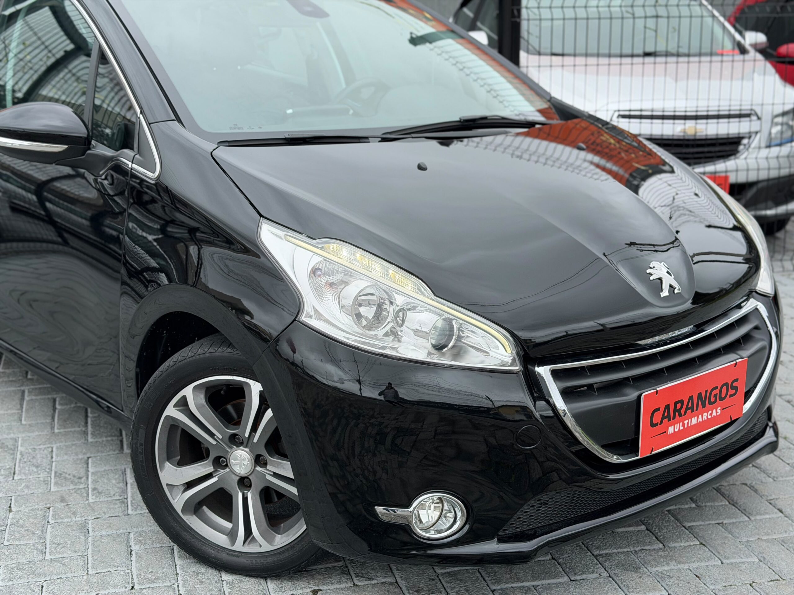 Peugeot 208 GRIFFE 2014 Preto