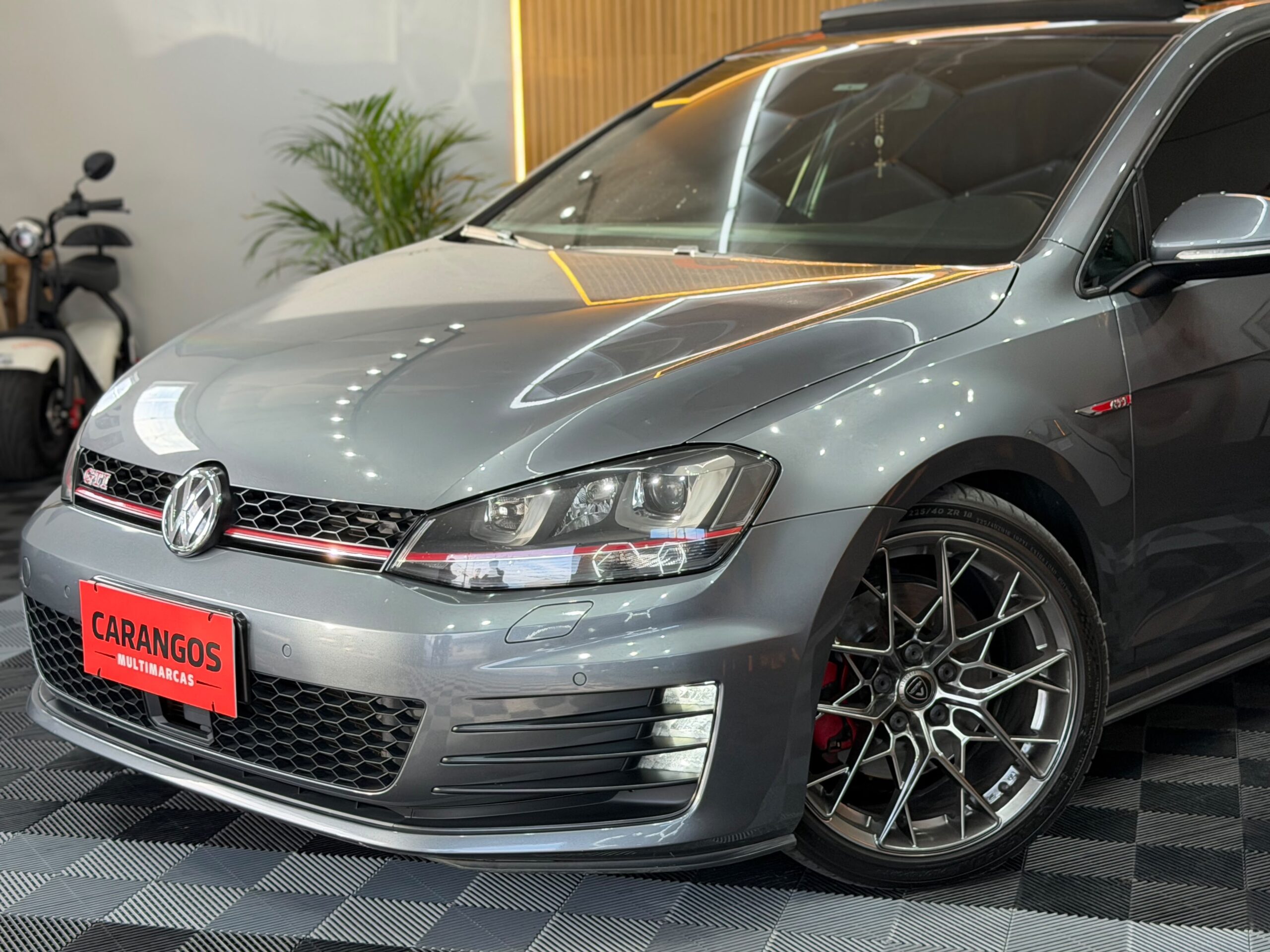Volkswagen Golf GTI 2017 Cinza